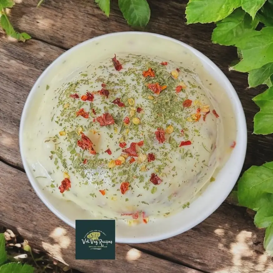Creamy paneer butter spread made with milk and ENO, perfect for breads and roti, glossy and refrigerator-set.
