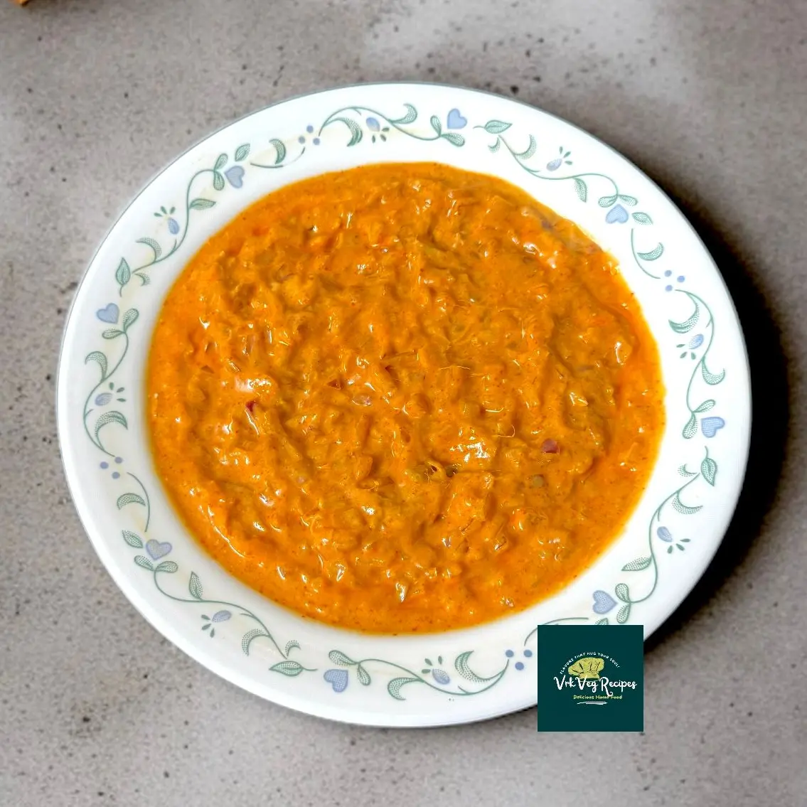 A spicy and creamy Maghaya pickle curd chutney made with onion, hung curd, and crushed mango maghaya pickle.
